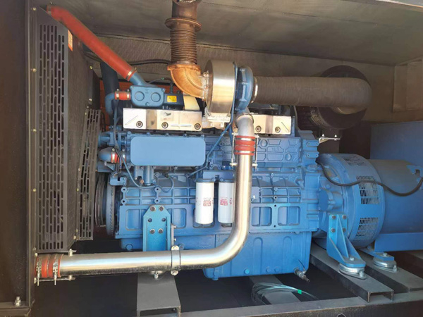 慈溪柴油发电机组一般有几种电压输出？