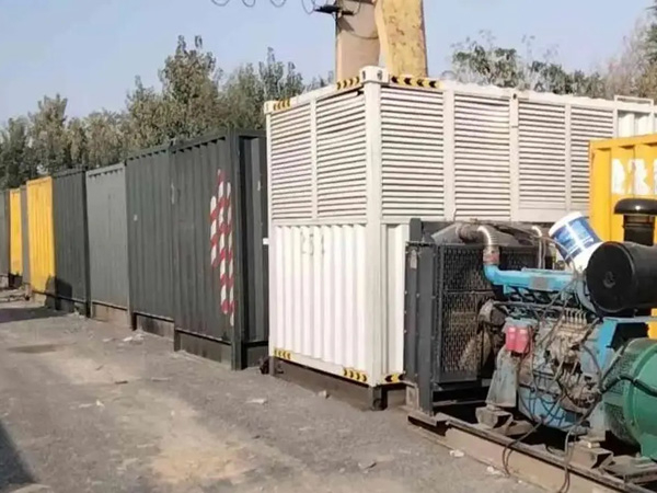 慈溪200KW柴油发电机机组每小时油耗是多少？