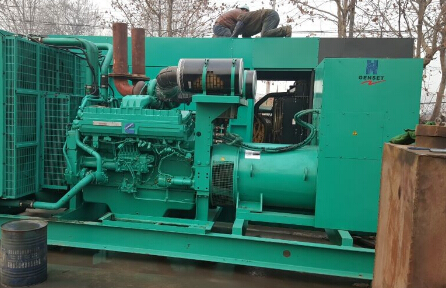 慈溪发电机组如何判断水冷式机油散热器内部是否需要清洗？